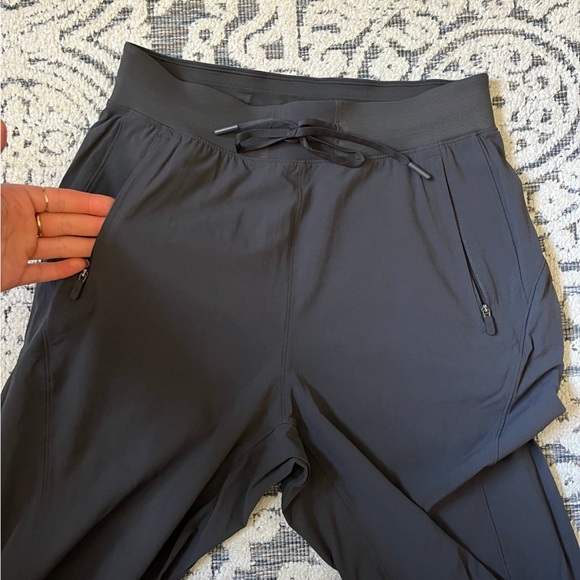 Lululemon License to Train High-Rise Pant - Picture 2 of 12